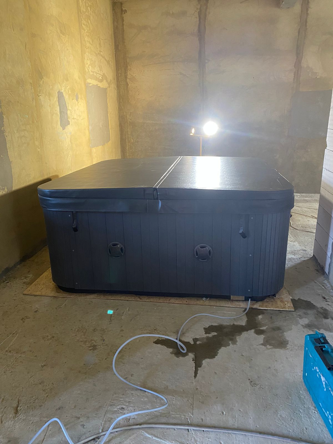 Доставка спа бассейна Kingston JCS-85 Доставка спа бассейна Kingston JCS-85